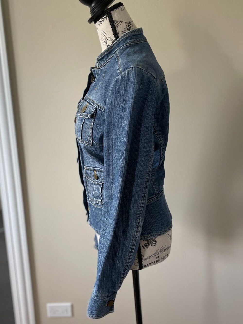 Jean Jacket - Picture 3 of 9